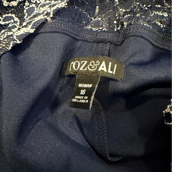 Dress Barn Elegant Navy and Cream Midi Dress - Picture 7 of 7